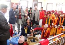 प्रधानमन्त्री देउवाद्धारा पोखराको विन्ध्यवासीनि मन्दिरमा दर्शन